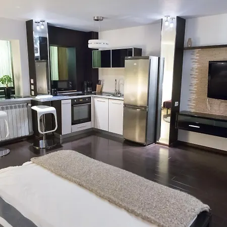 Sector 6 - Metrou Gorjului - G By Mrg Διαμέρισμα *