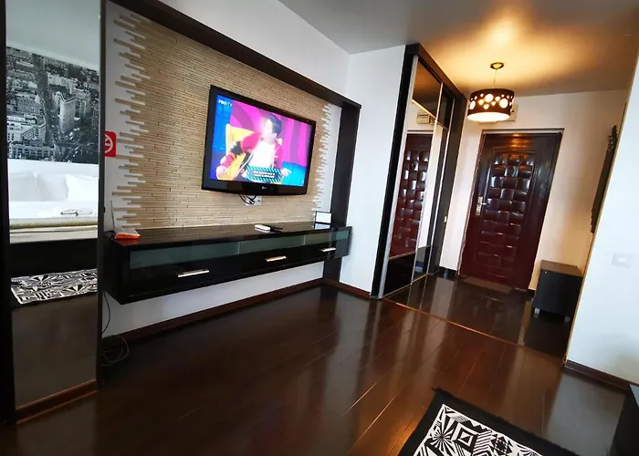 Sector 6 - Metrou Gorjului - G By Mrg 부쿠레슈티